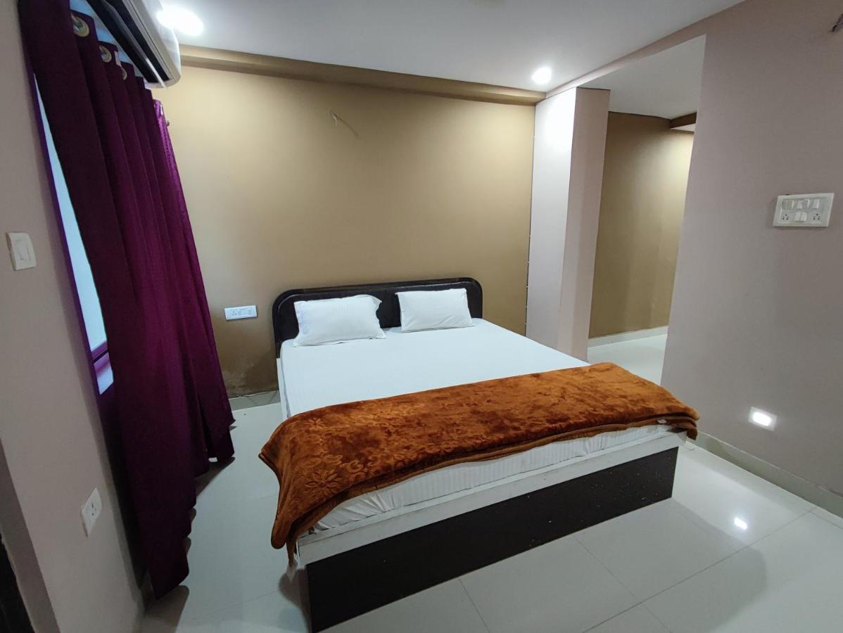 Hotel Kanha Shyam Madhubani מראה חיצוני תמונה