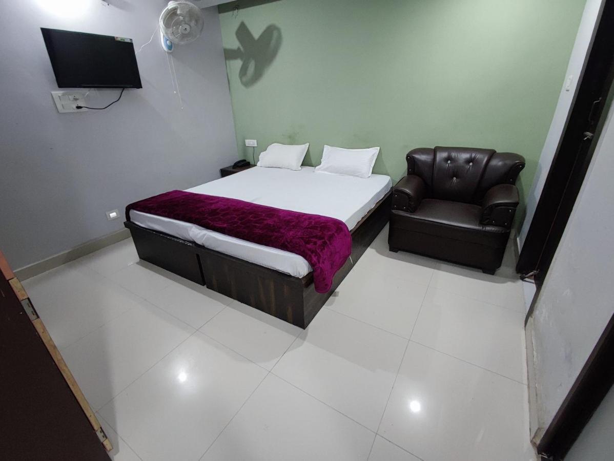 Hotel Kanha Shyam Madhubani מראה חיצוני תמונה