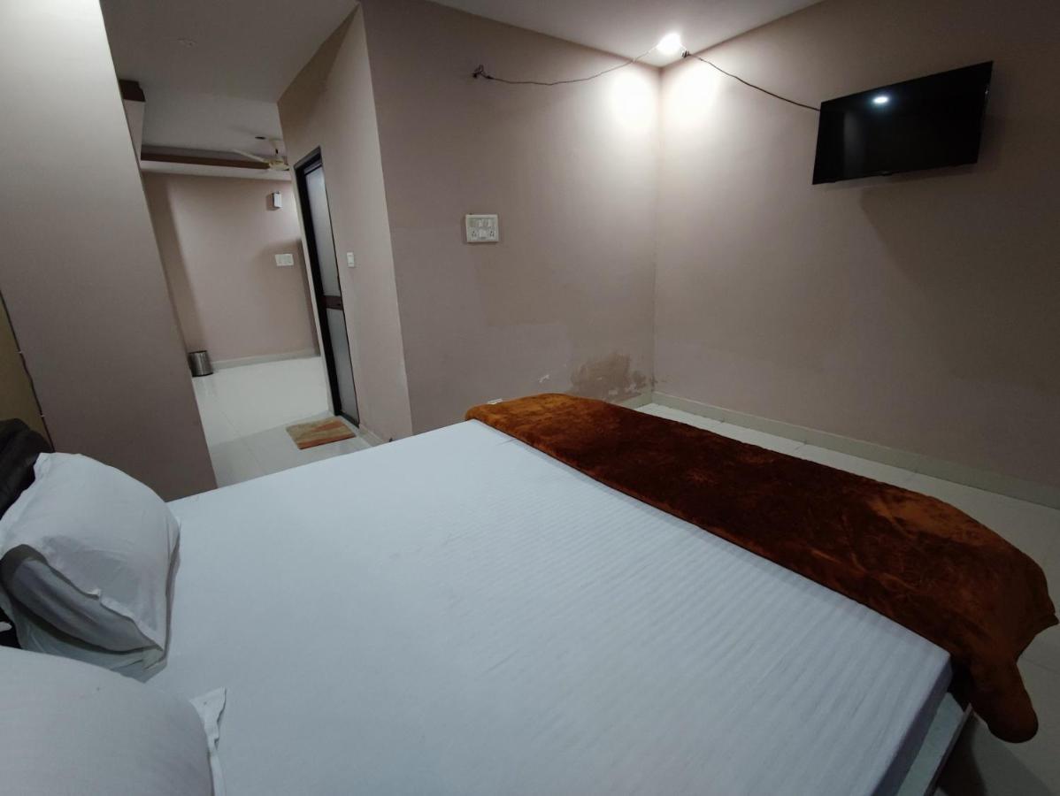Hotel Kanha Shyam Madhubani מראה חיצוני תמונה