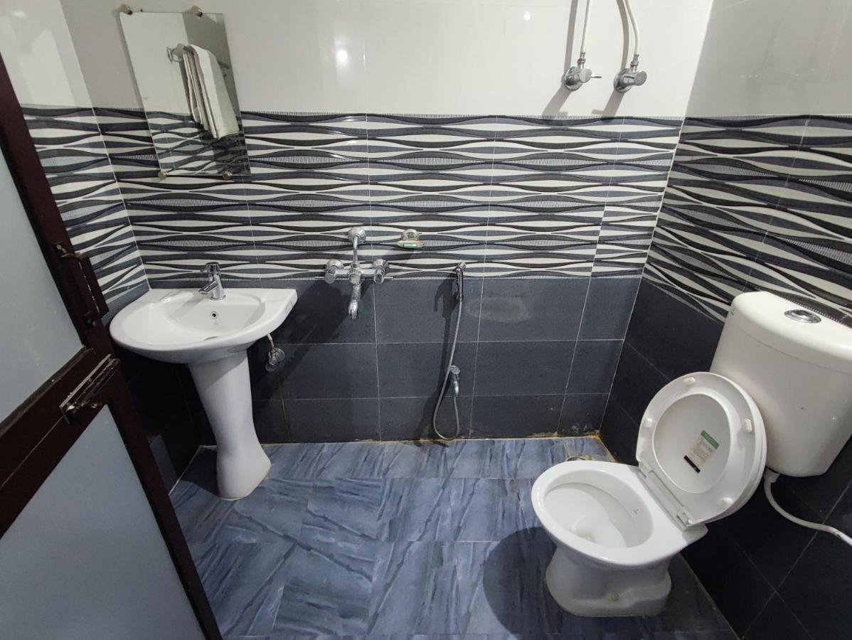 Hotel Kanha Shyam Madhubani מראה חיצוני תמונה