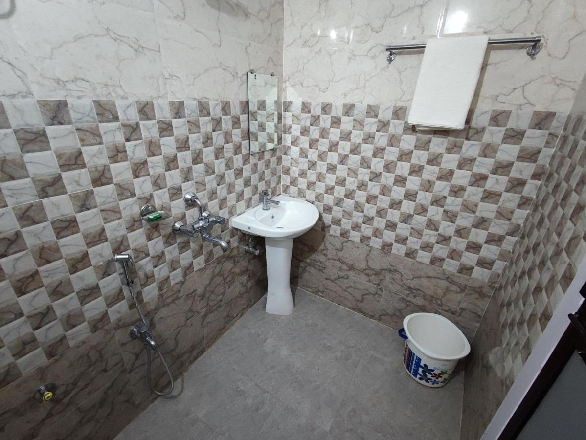 Hotel Kanha Shyam Madhubani מראה חיצוני תמונה